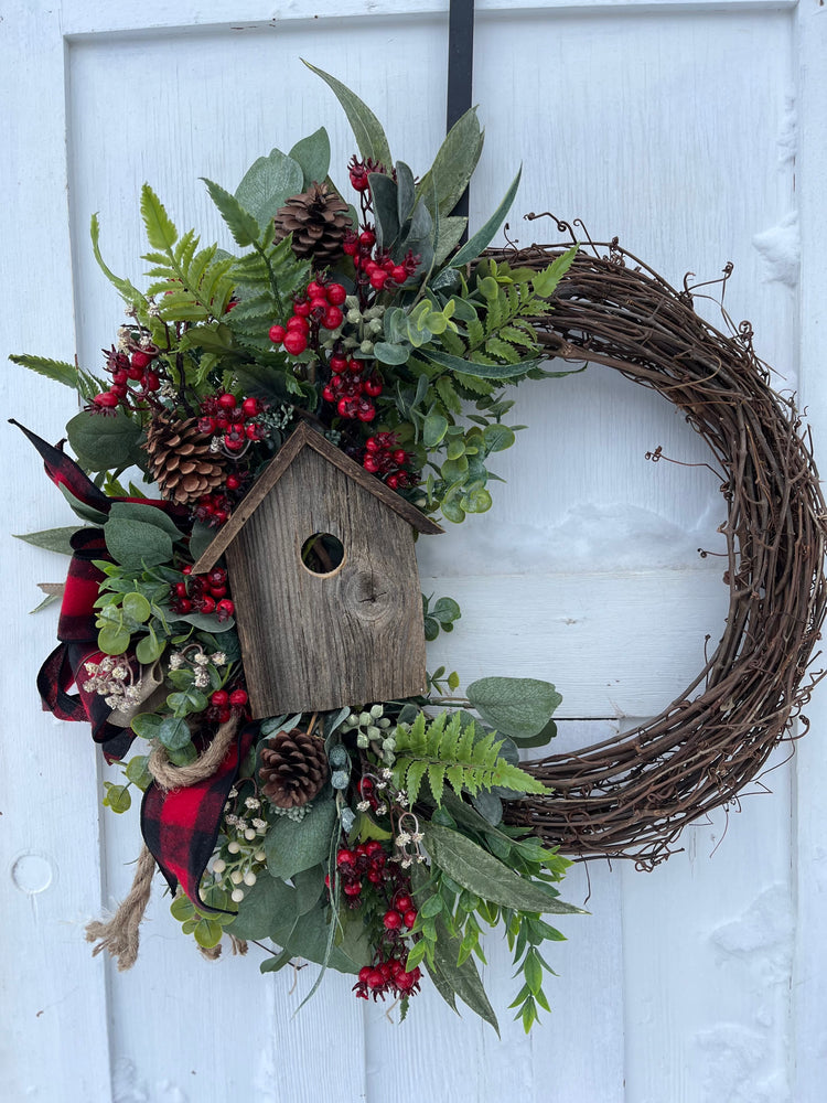 Christmas birdhouse wreath