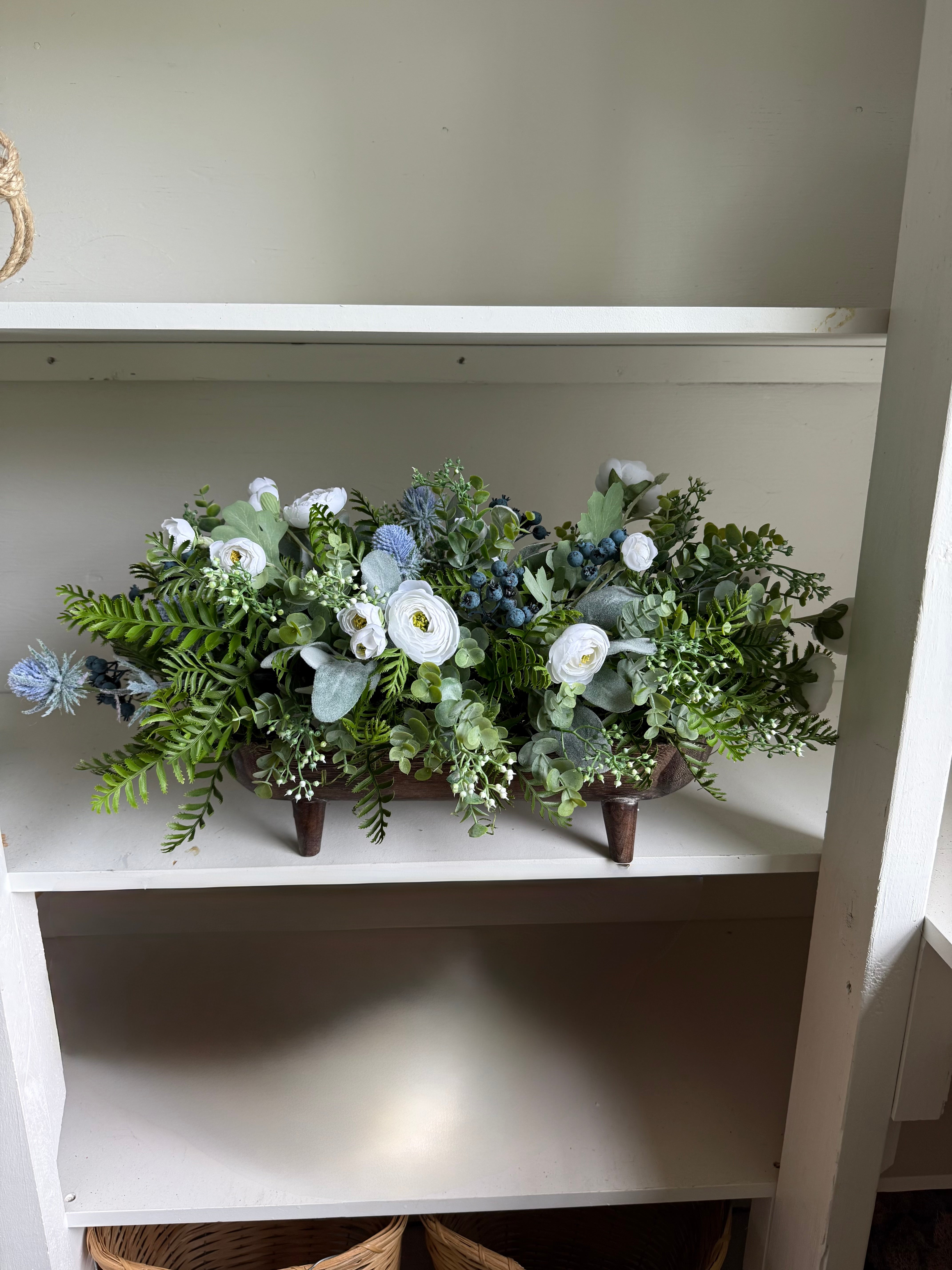 Ranunculus Blueberry Centrepiece