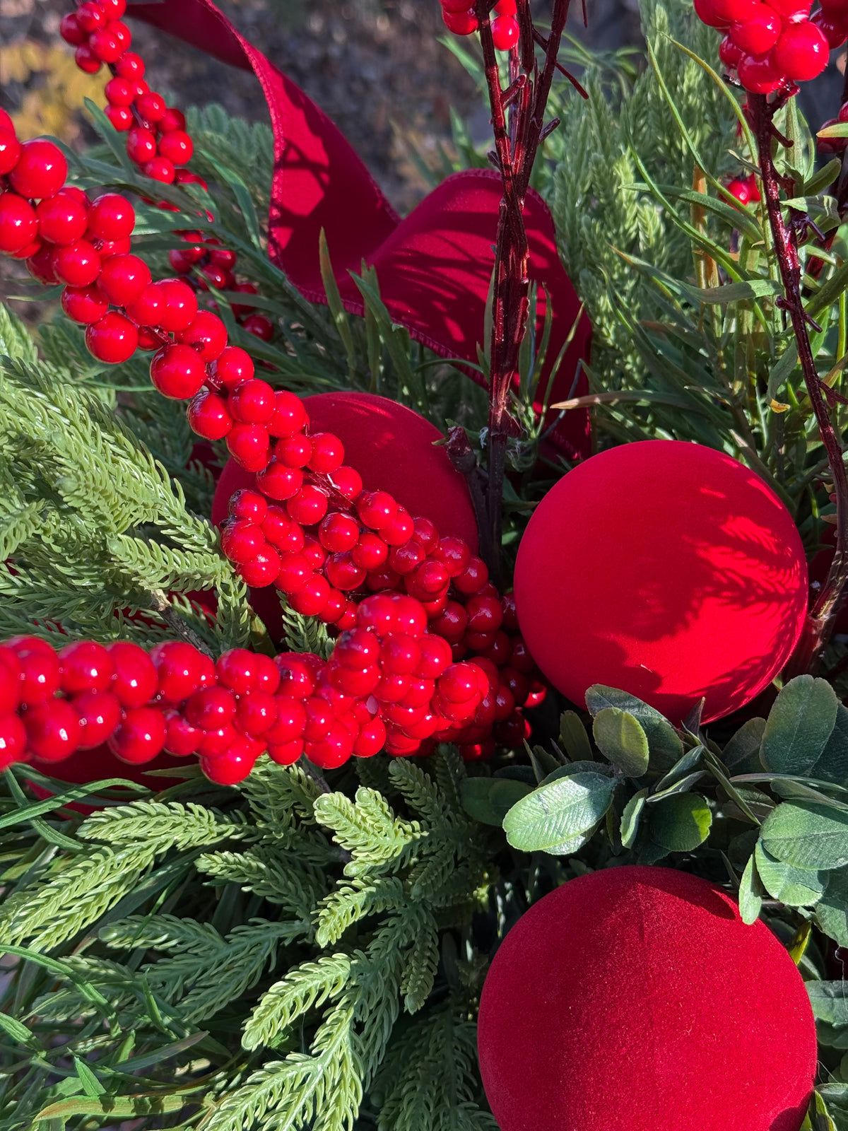 Red Berry Planter Insert