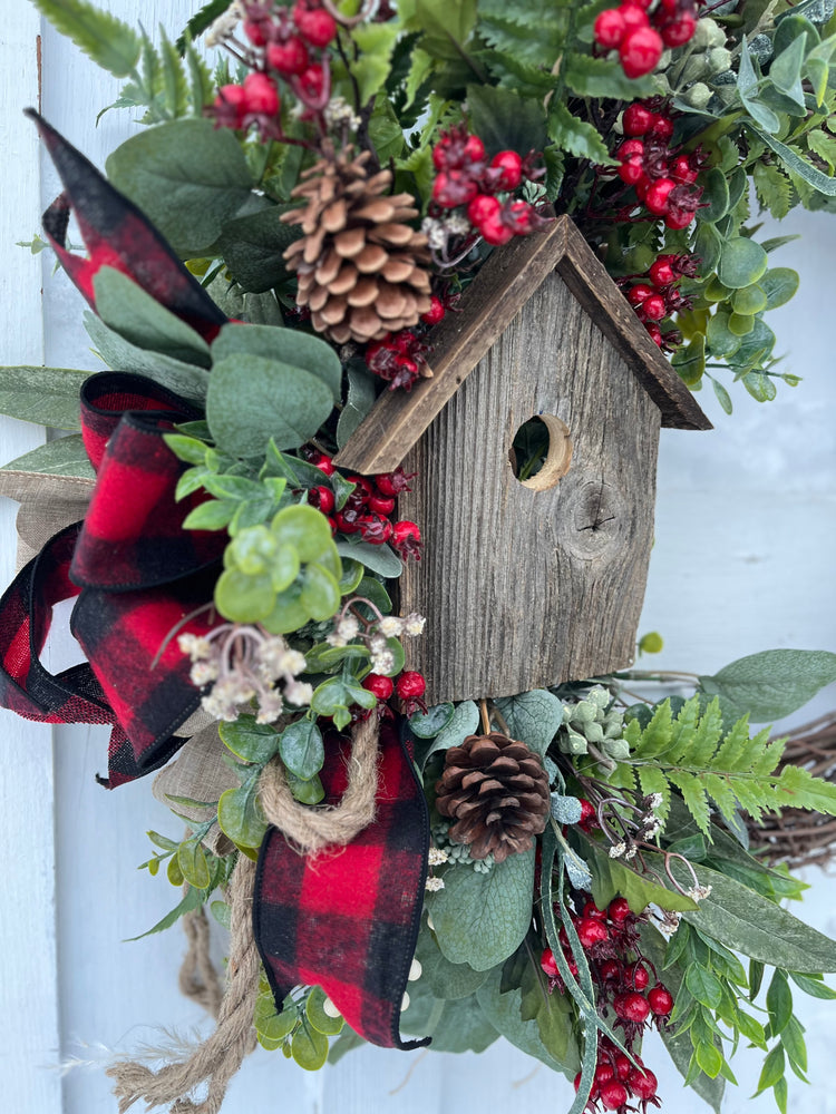 Christmas birdhouse wreath