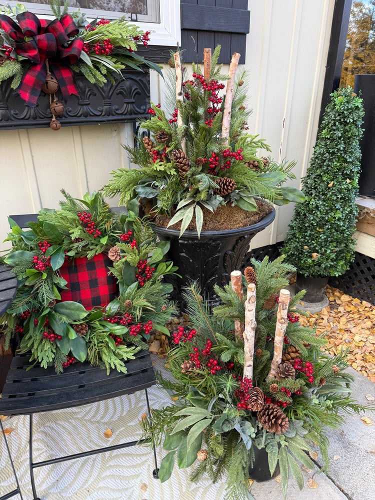 Winterberry urn filler