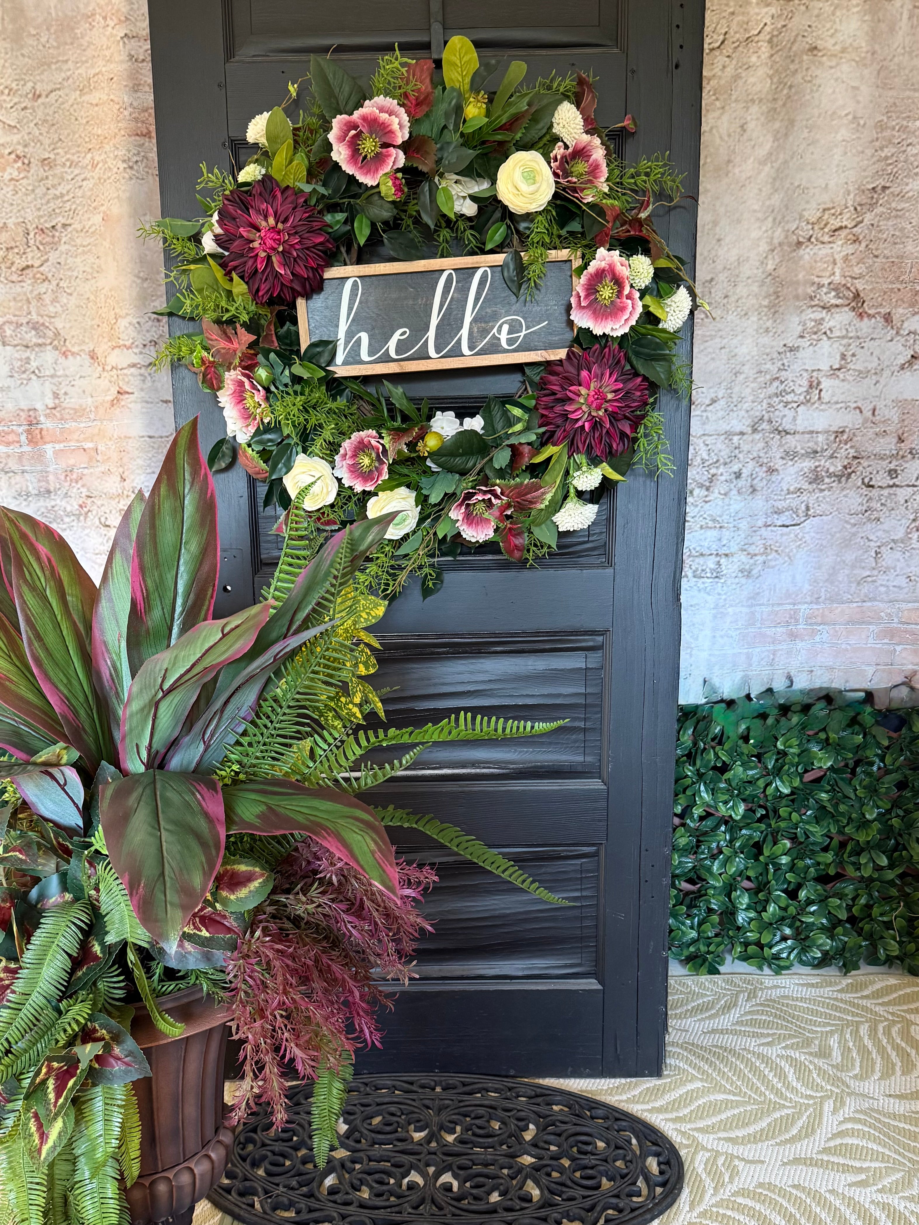 Hello Wreath