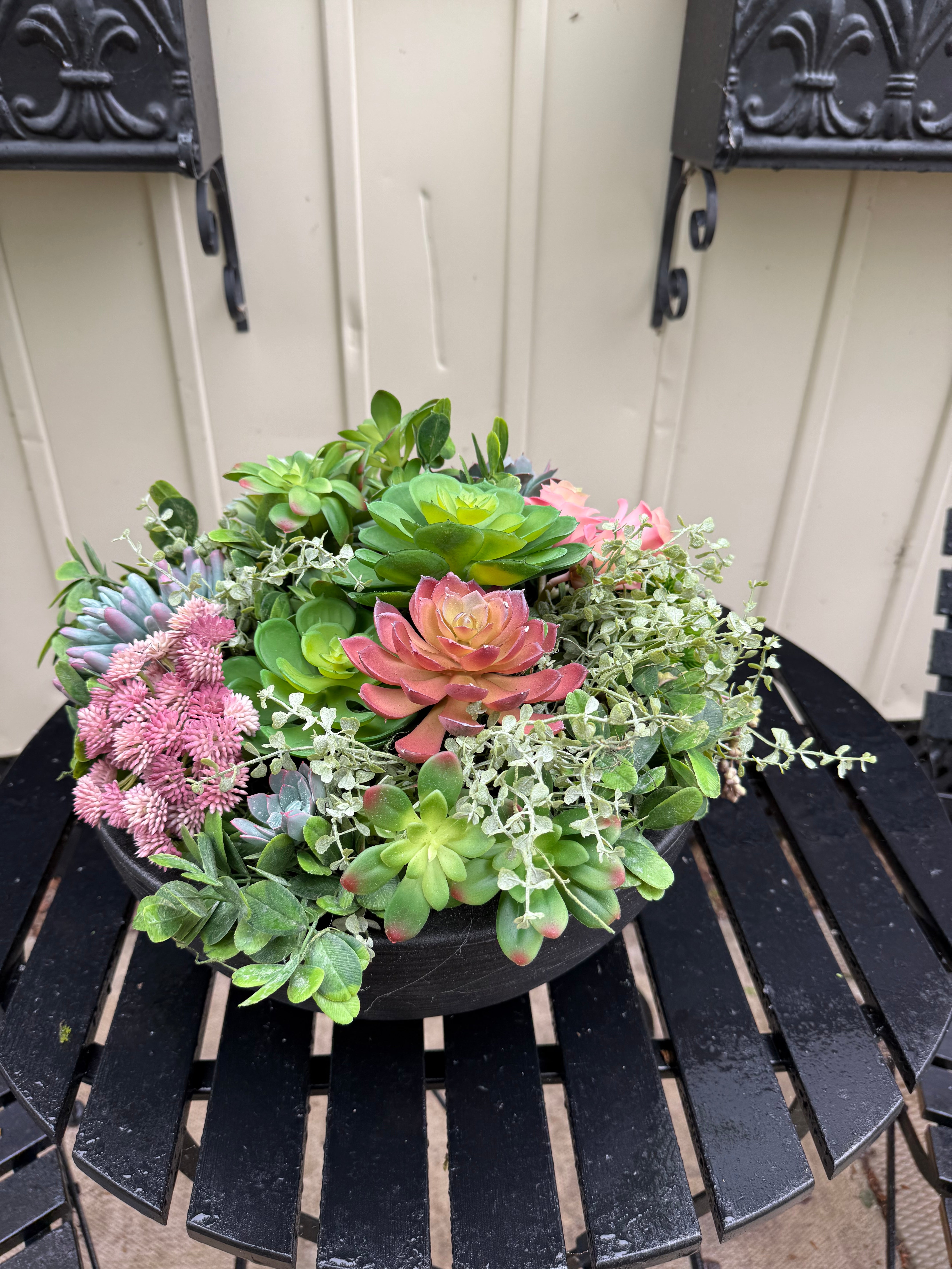 Round Succulent arrangement