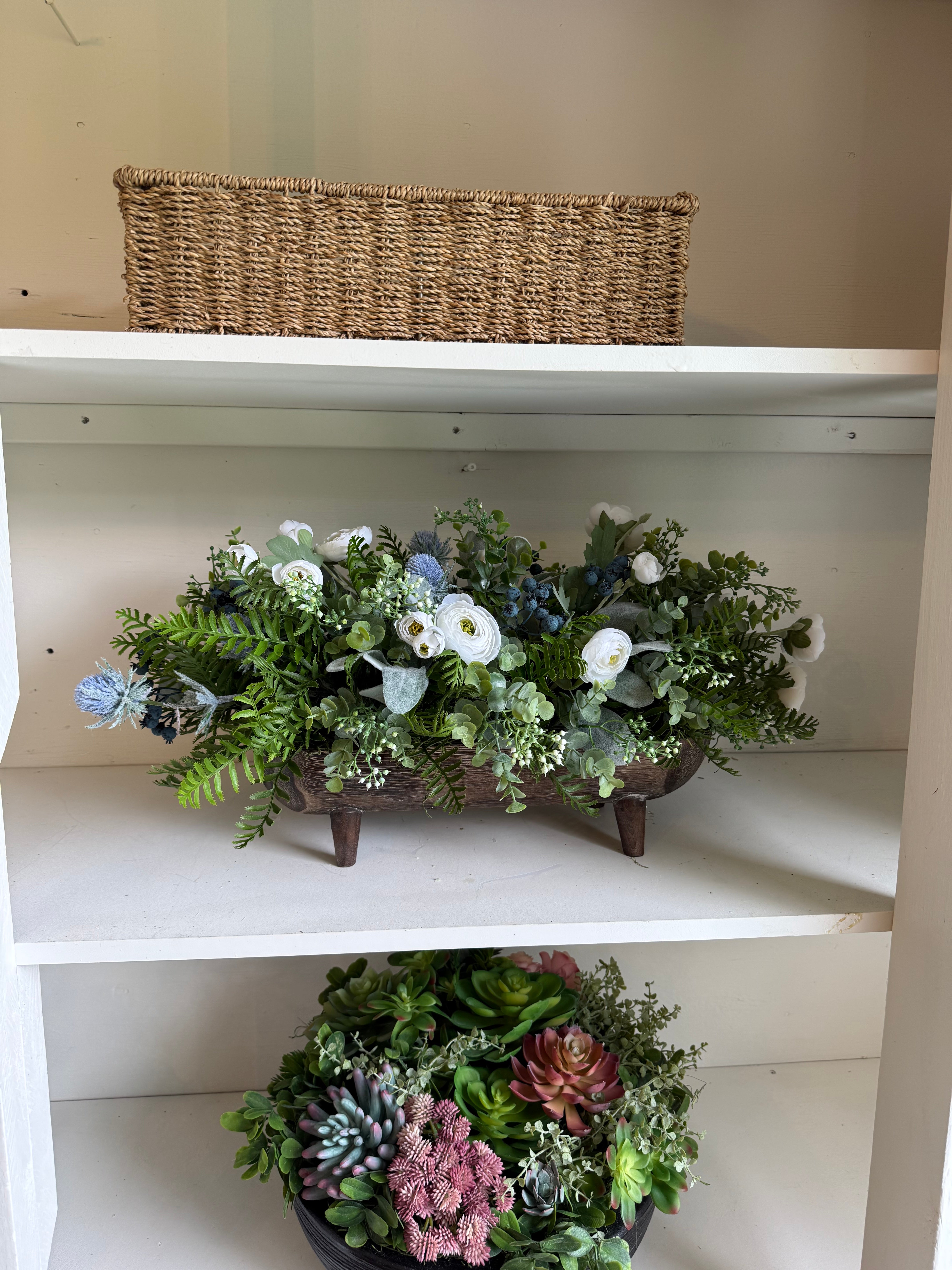 Ranunculus Blueberry Centrepiece
