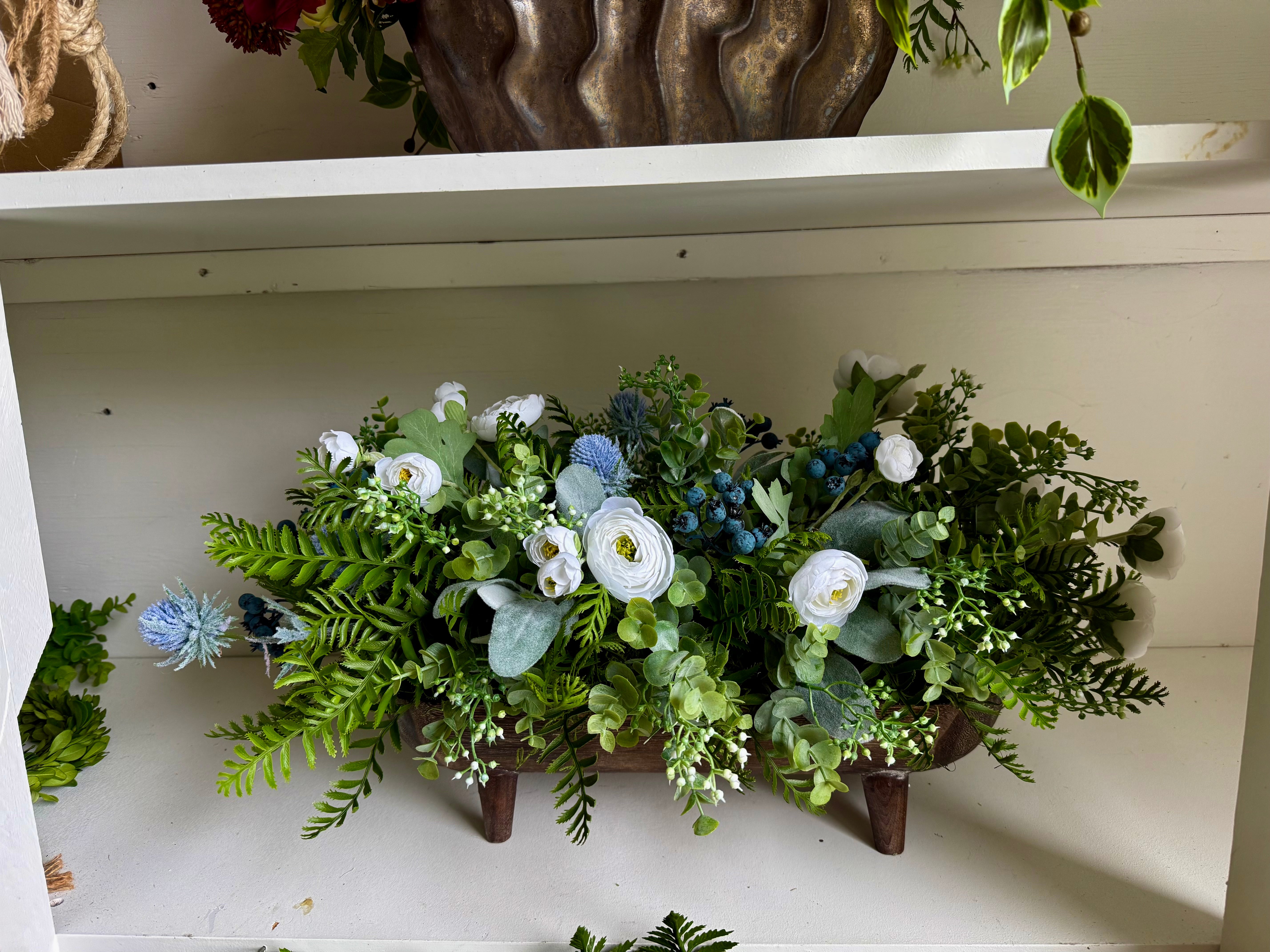 Ranunculus Blueberry Centrepiece